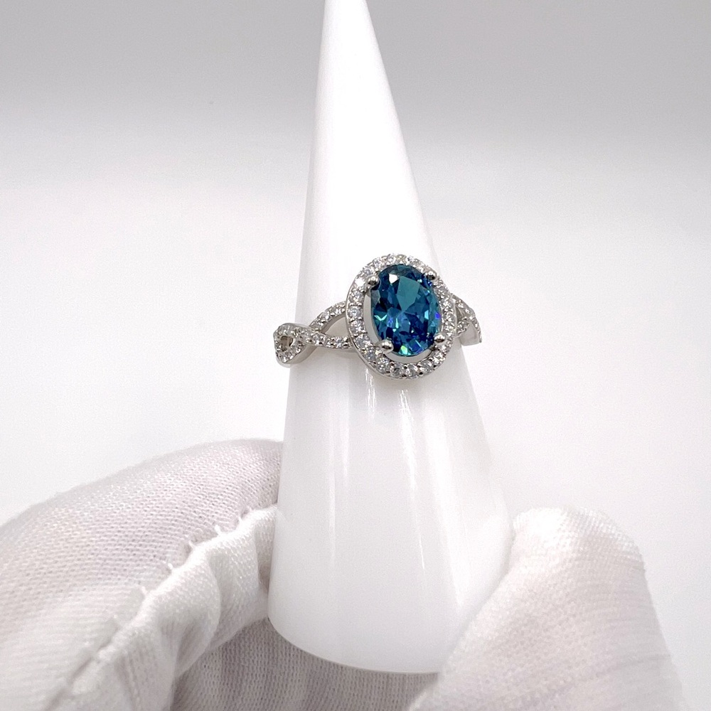 .925 Sterling Silver Blue Topaz Cz Ring